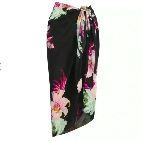 WALTER BAKER Corsica Sarong in Grand Magnolia Floral. One Size, Love Island Vibe - Picture 1 of 11
